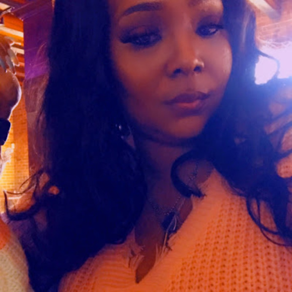 Meet your Posher, Lamika - Picture 1 of 1